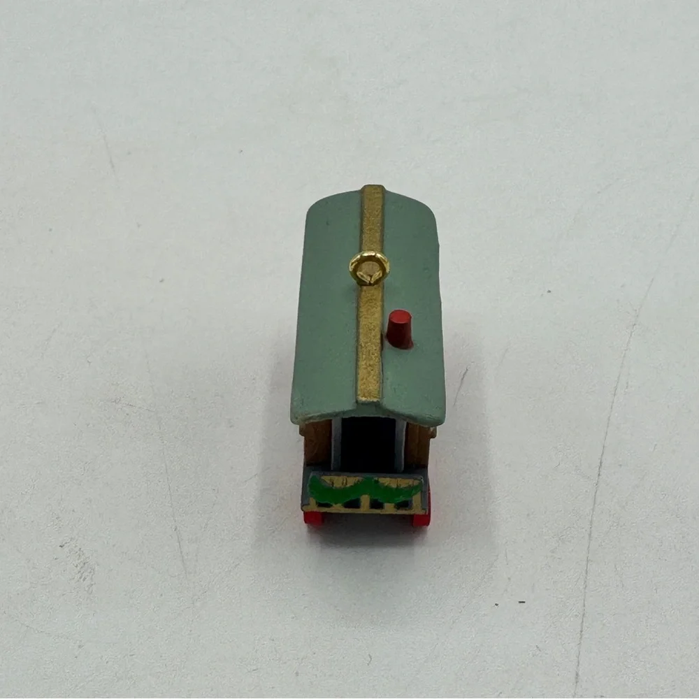 Hallmark 1991 Miniature NOEL R.R. Series Passenger Car Ornament